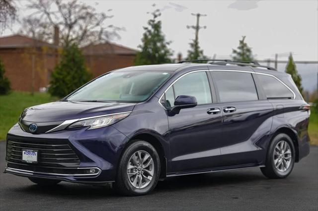 used 2023 Toyota Sienna car, priced at $41,980