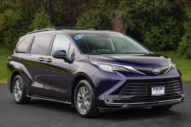 used 2023 Toyota Sienna car, priced at $41,980