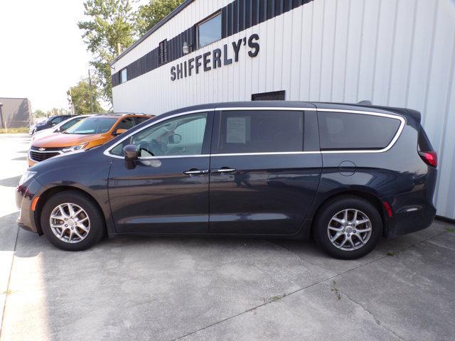 used 2020 Chrysler Pacifica car, priced at $15,995