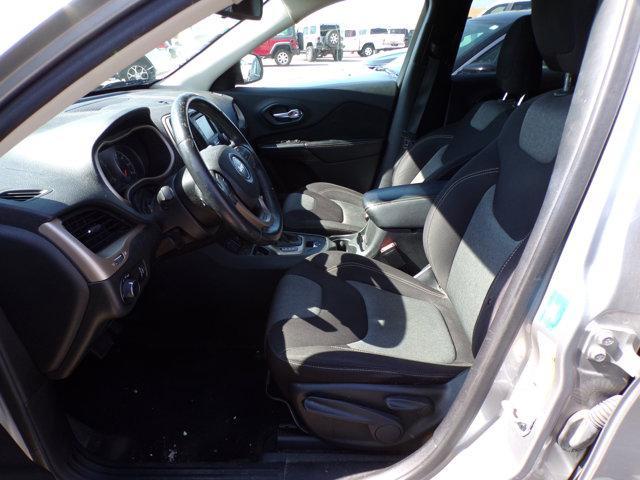 used 2015 Jeep Cherokee car, priced at $10,995