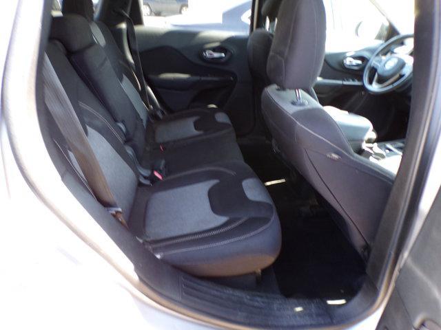 used 2015 Jeep Cherokee car, priced at $10,995