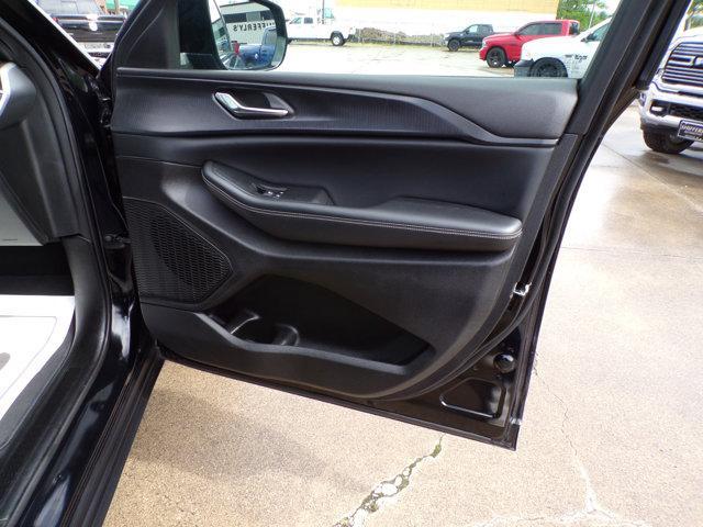 used 2024 Jeep Grand Cherokee car, priced at $33,995