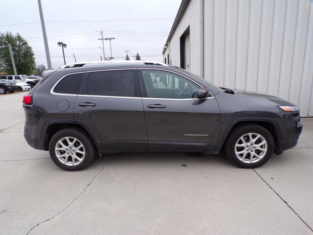 used 2016 Jeep Cherokee car, priced at $10,995