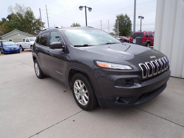 used 2016 Jeep Cherokee car, priced at $10,995