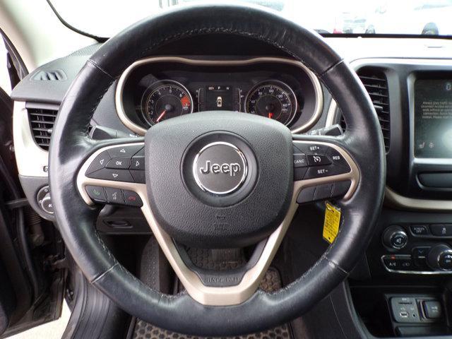 used 2016 Jeep Cherokee car, priced at $10,995