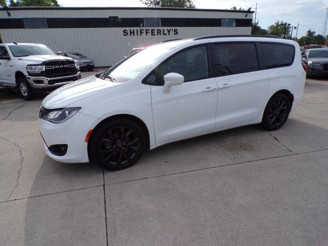 used 2019 Chrysler Pacifica car, priced at $16,995