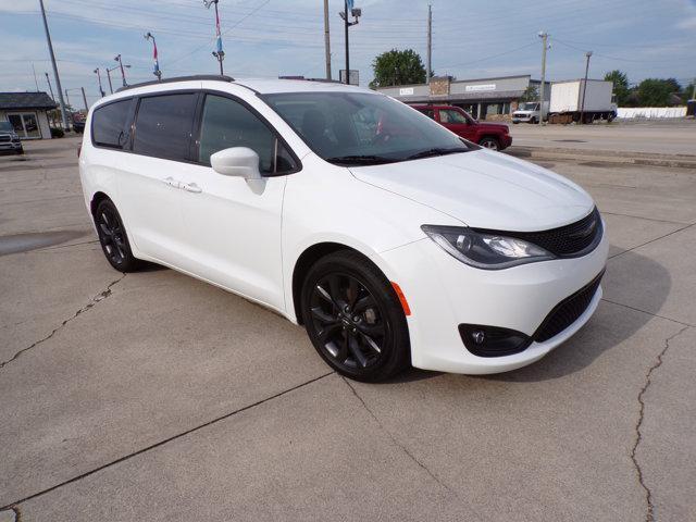 used 2019 Chrysler Pacifica car, priced at $16,995