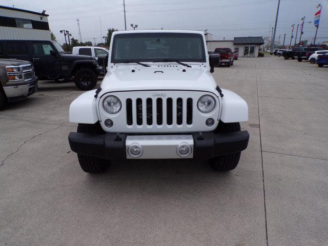 used 2015 Jeep Wrangler Unlimited car, priced at $18,995