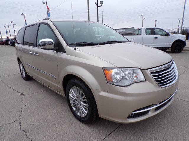 used 2015 Chrysler Town & Country car, priced at $12,995