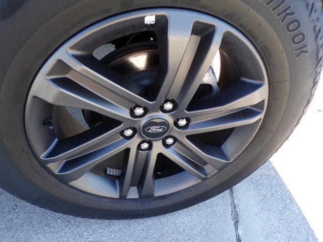 used 2022 Ford F-150 car, priced at $37,995