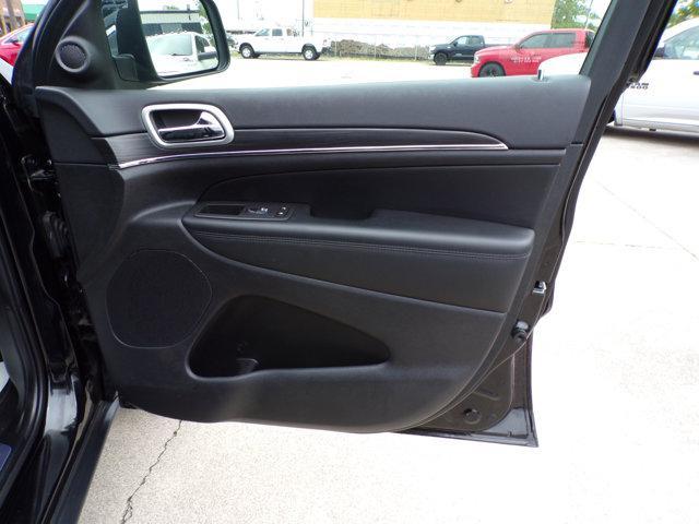 used 2022 Jeep Grand Cherokee car, priced at $31,995