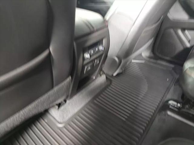 used 2023 Chevrolet Traverse car, priced at $39,977
