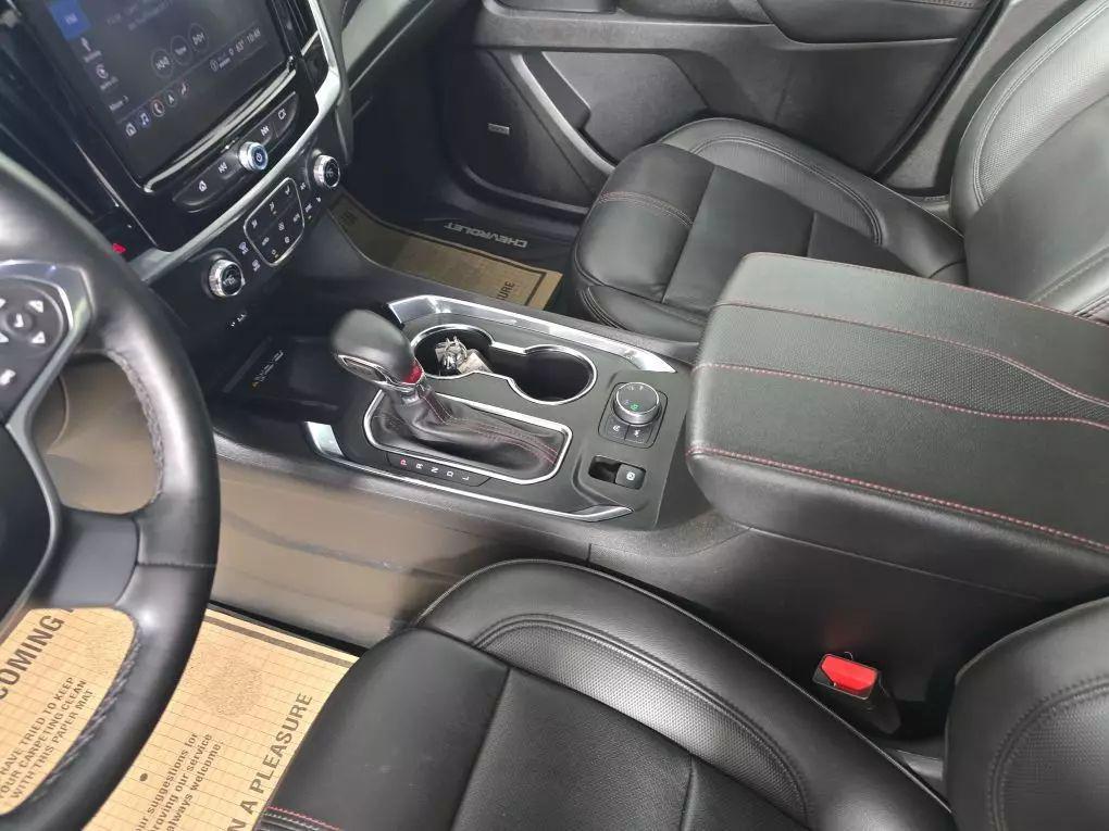 used 2023 Chevrolet Traverse car, priced at $38,877