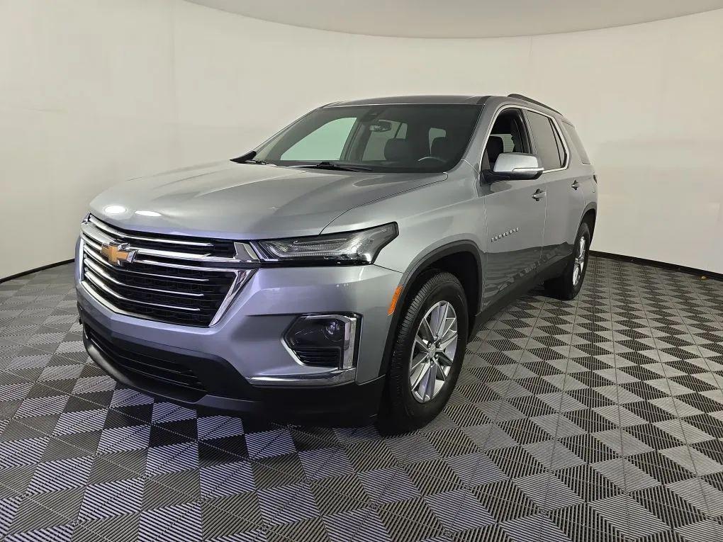 used 2023 Chevrolet Traverse car, priced at $29,977