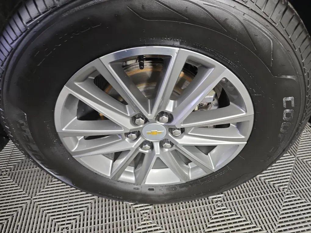 used 2023 Chevrolet Traverse car, priced at $28,977