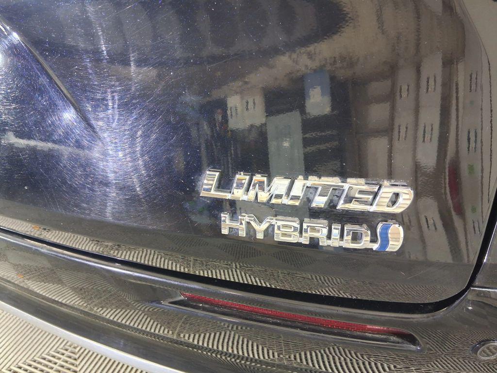 used 2022 Toyota Sienna car, priced at $43,977