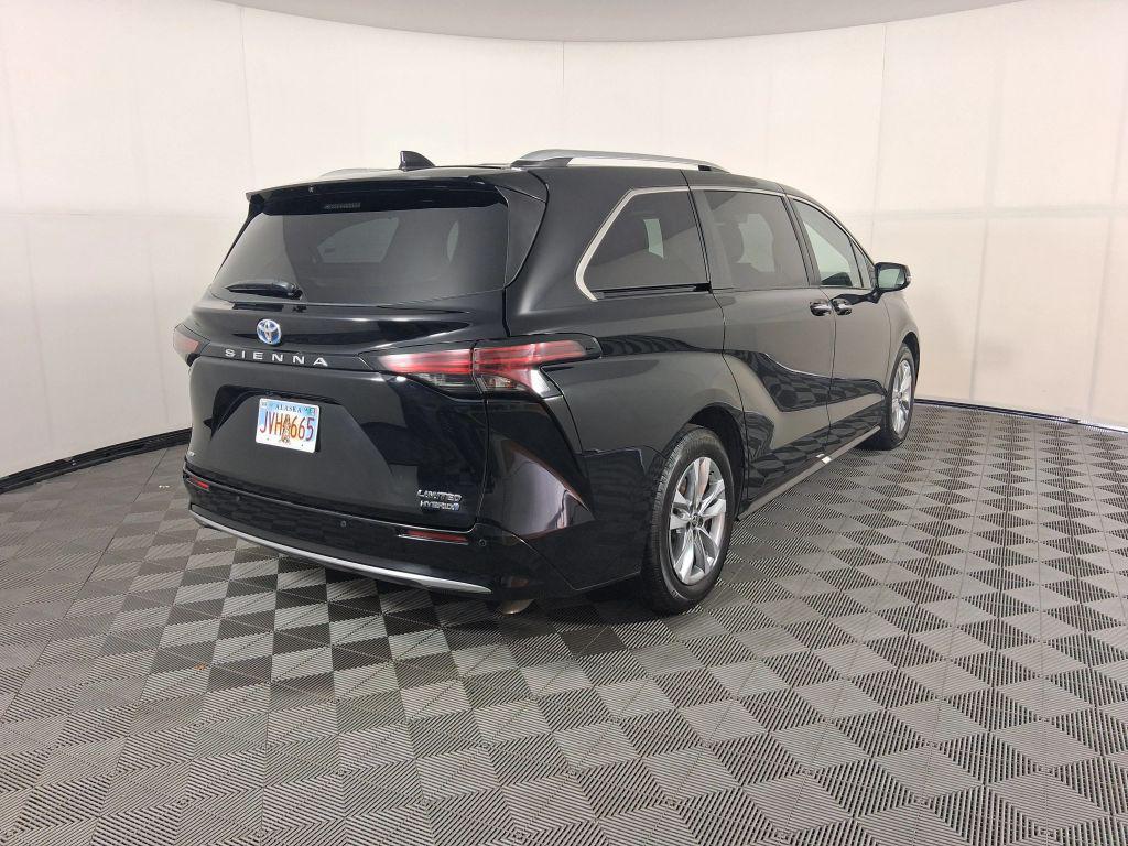 used 2022 Toyota Sienna car, priced at $43,977