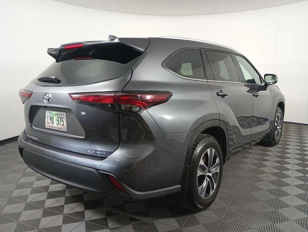 used 2024 Toyota Highlander car, priced at $39,977