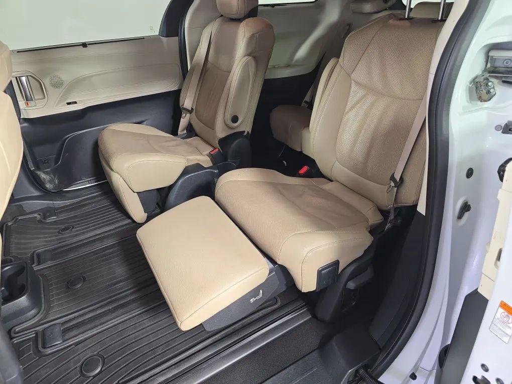 used 2023 Toyota Sienna car, priced at $48,977