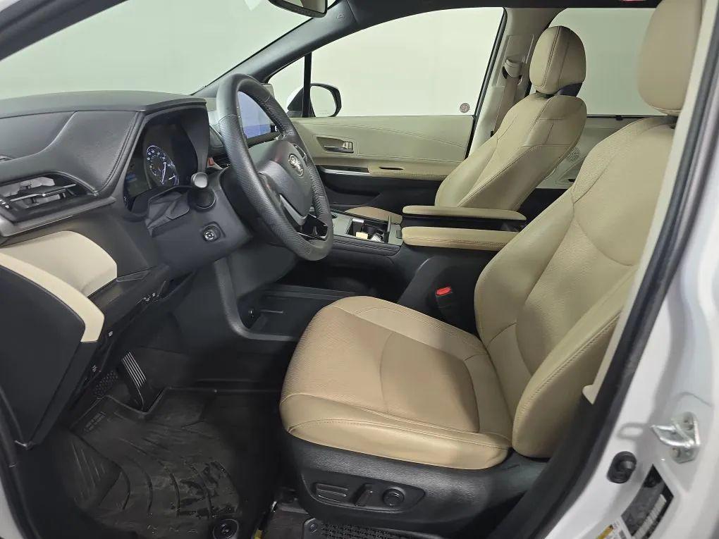 used 2023 Toyota Sienna car, priced at $48,977