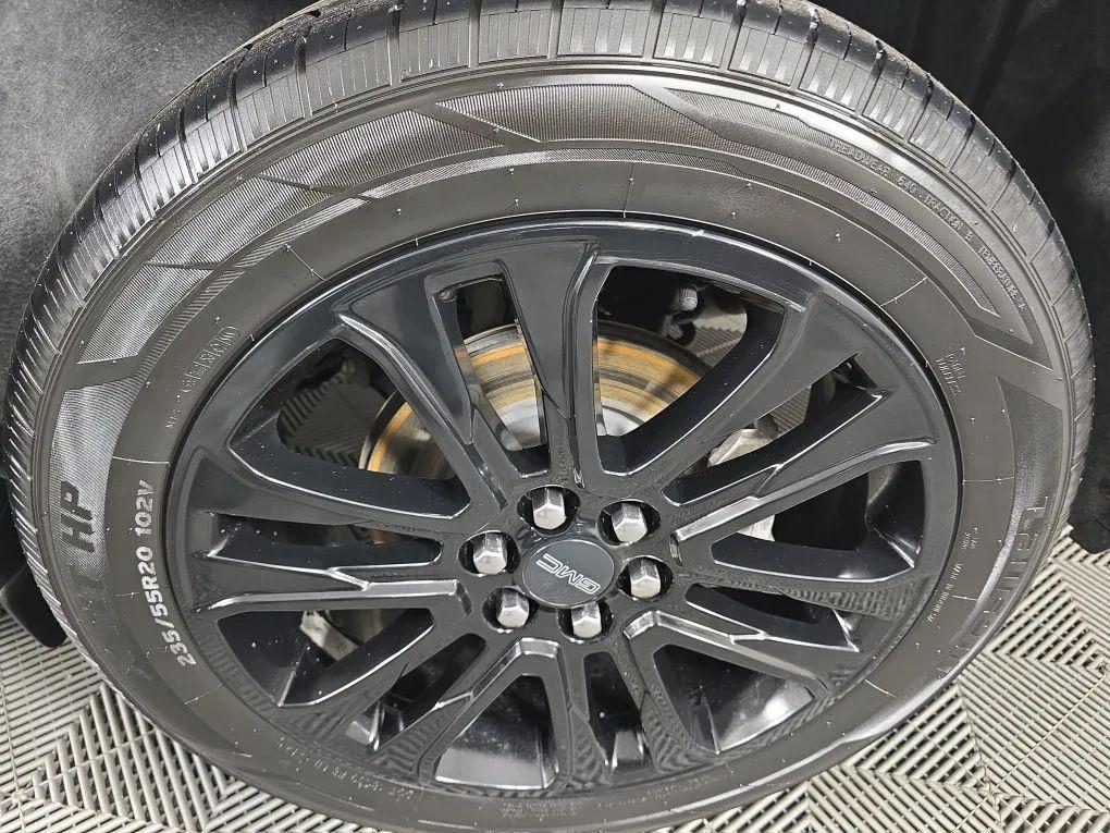 used 2023 GMC Acadia car, priced at $28,977