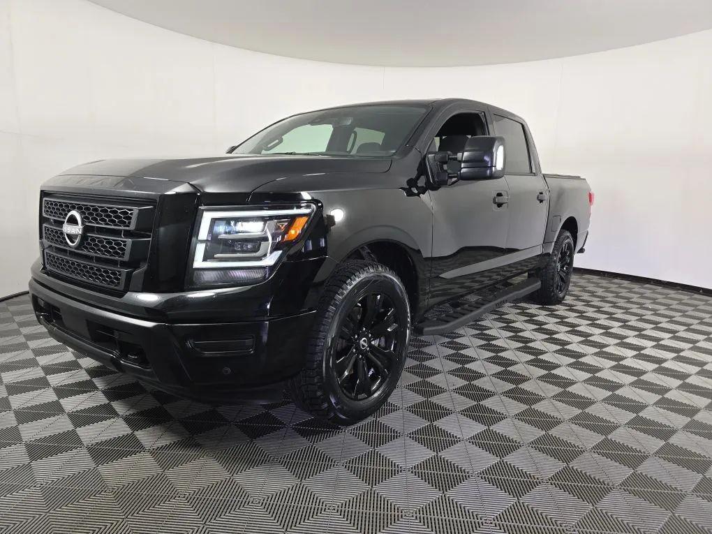 used 2023 Nissan Titan car, priced at $37,977