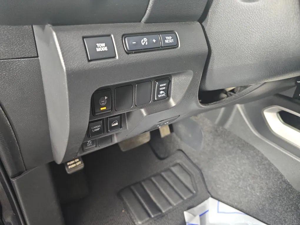 used 2023 Nissan Frontier car, priced at $36,977