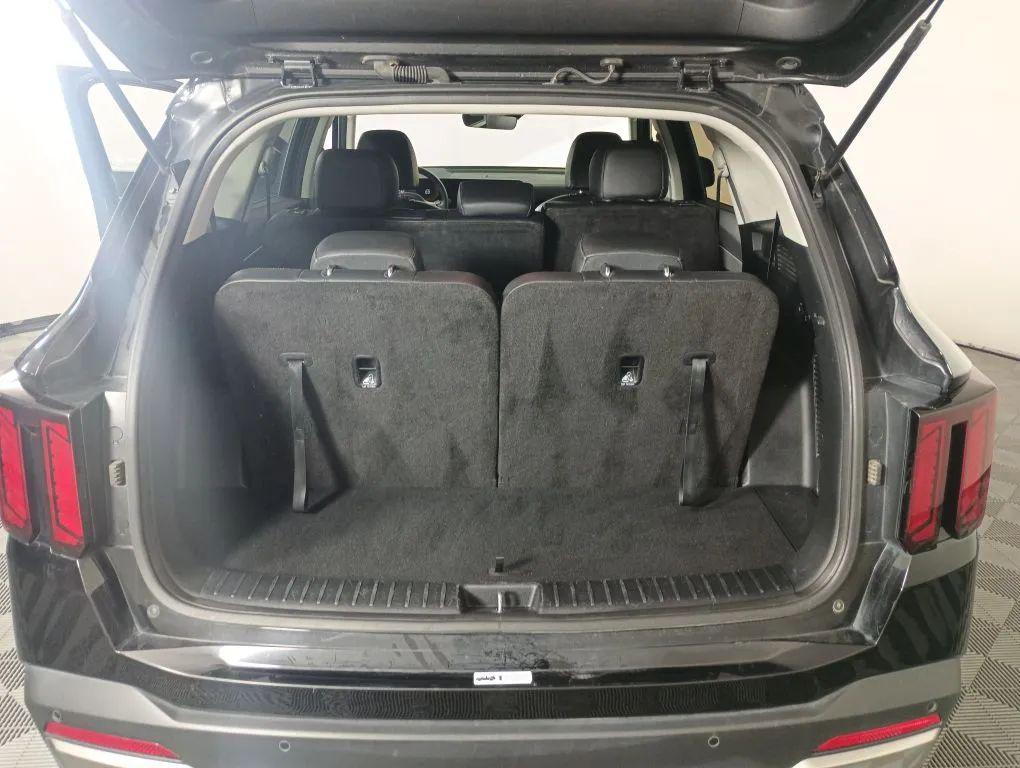 used 2024 Kia Sorento car, priced at $31,977