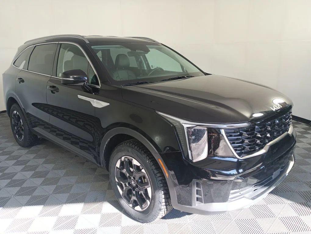 used 2024 Kia Sorento car, priced at $31,977