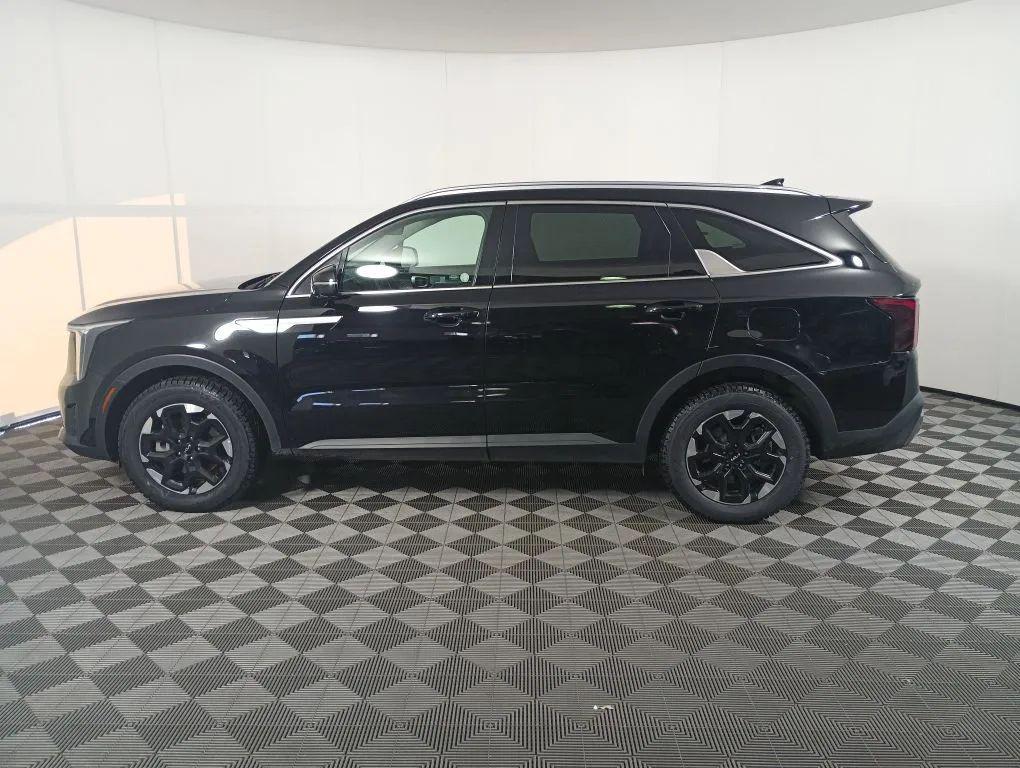 used 2024 Kia Sorento car, priced at $31,977