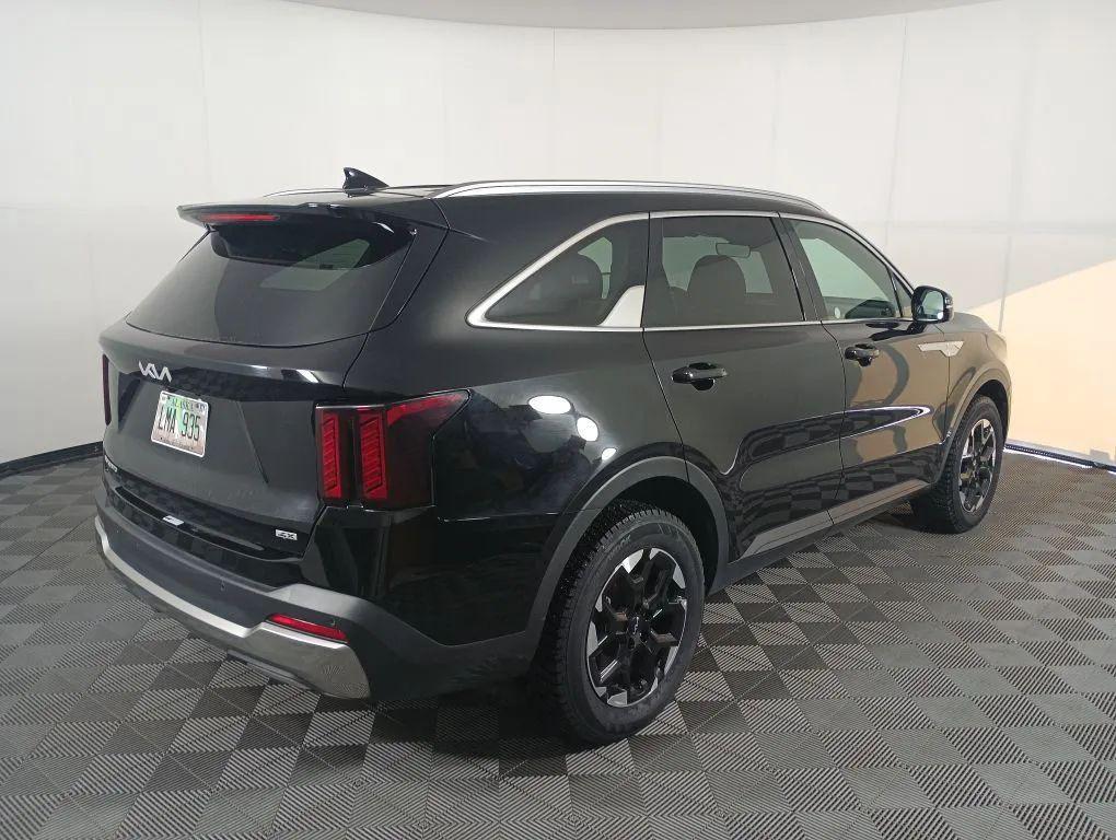 used 2024 Kia Sorento car, priced at $31,977