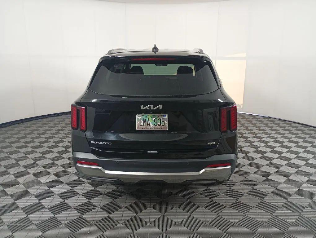 used 2024 Kia Sorento car, priced at $31,977