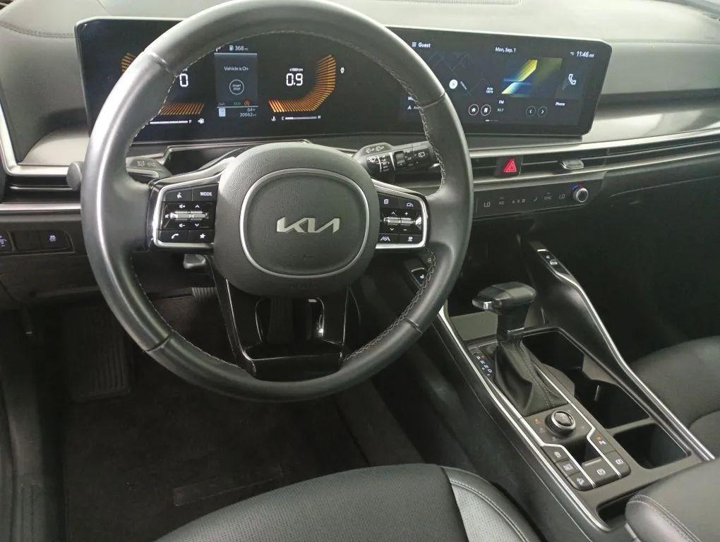 used 2024 Kia Sorento car, priced at $31,977