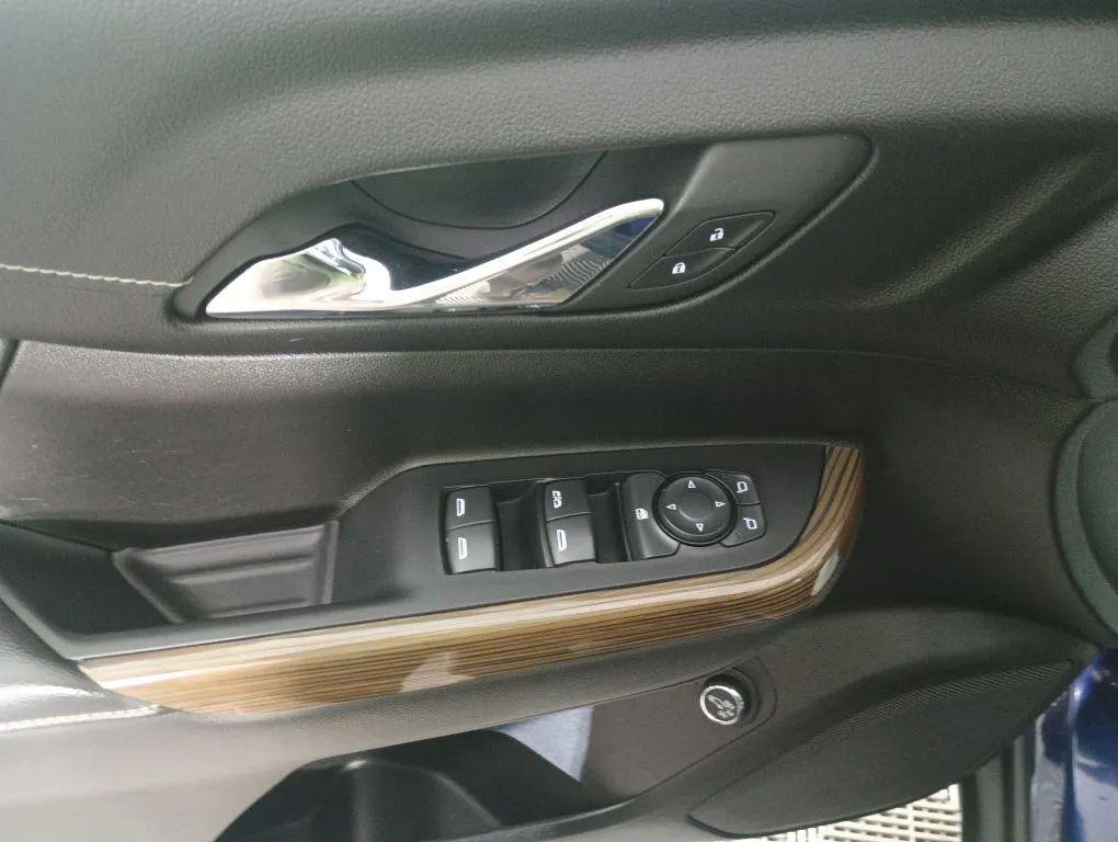 used 2023 GMC Acadia car, priced at $28,977