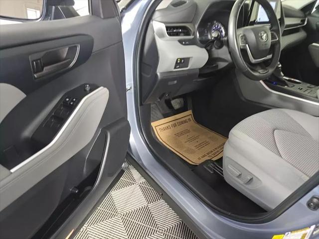 used 2023 Toyota Highlander car, priced at $35,977