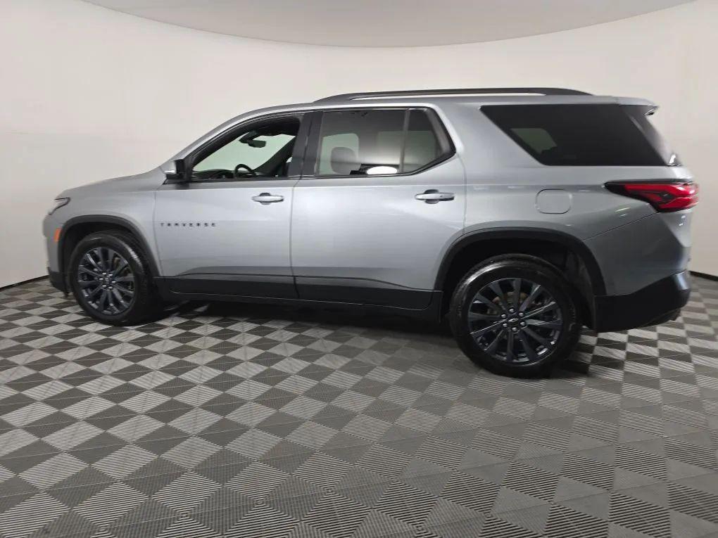 used 2023 Chevrolet Traverse car, priced at $37,977