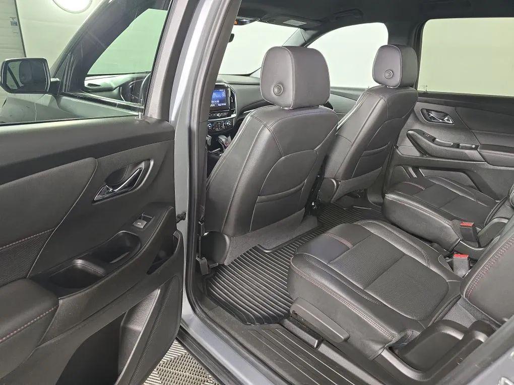 used 2023 Chevrolet Traverse car, priced at $37,977