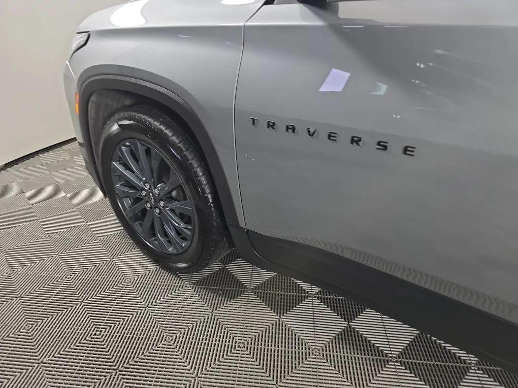 used 2023 Chevrolet Traverse car, priced at $37,977