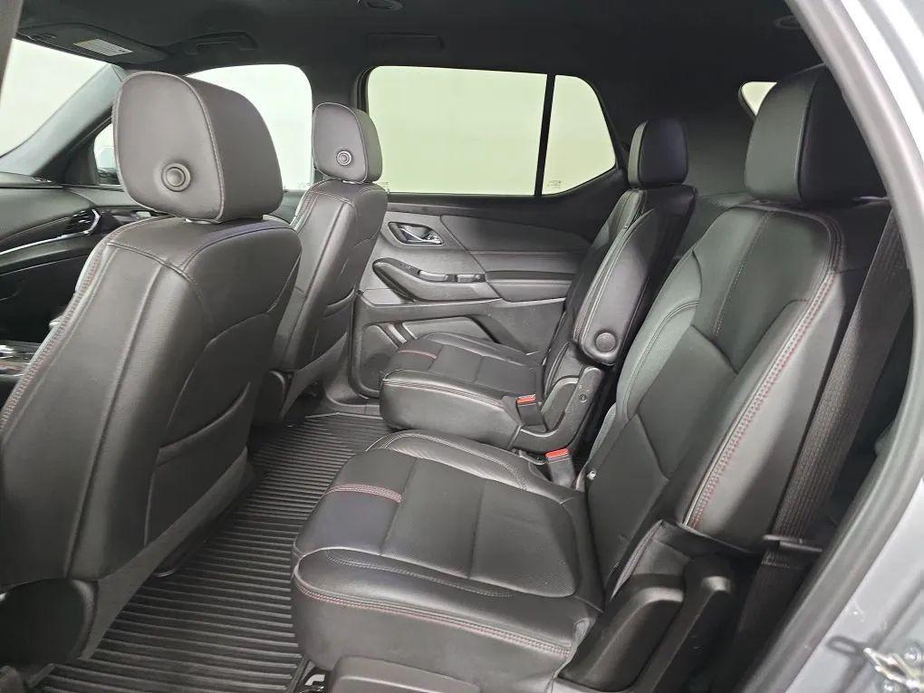 used 2023 Chevrolet Traverse car, priced at $37,977