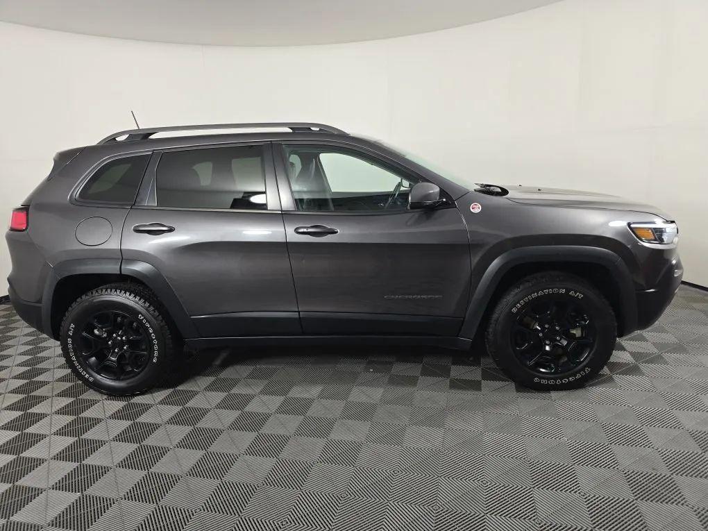 used 2021 Jeep Cherokee car, priced at $25,877