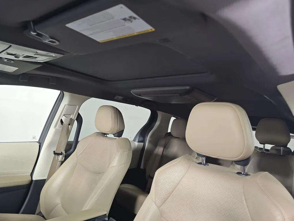 used 2022 Toyota Sienna car, priced at $47,977