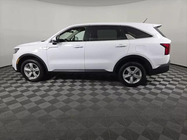 used 2023 Kia Sorento car, priced at $26,977