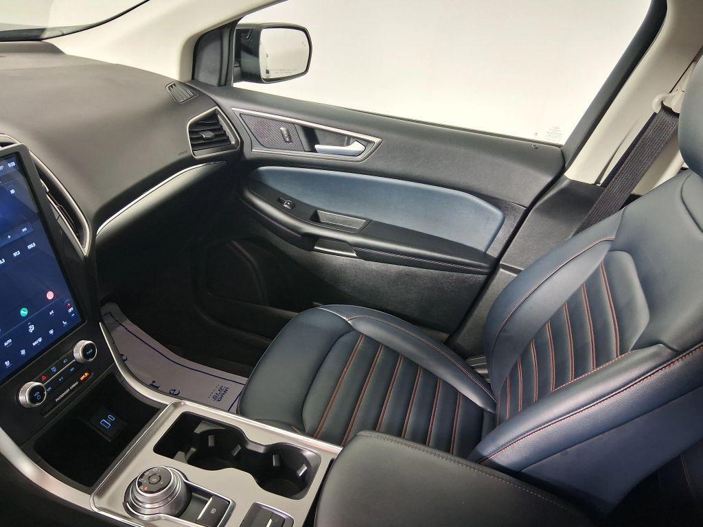 used 2024 Ford Edge car, priced at $26,977