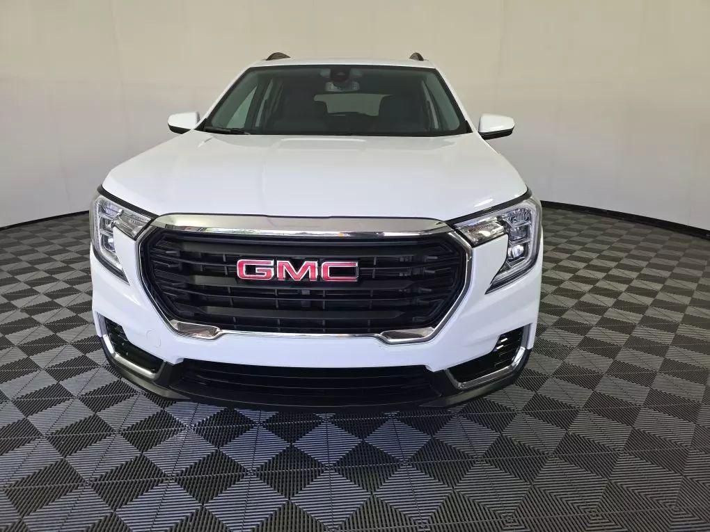 used 2023 GMC Terrain car, priced at $25,877