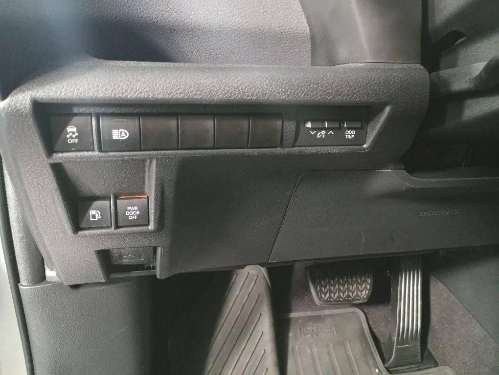 used 2022 Toyota Sienna car, priced at $41,977