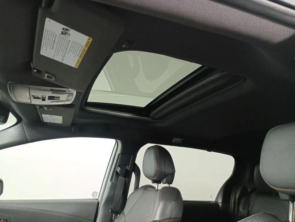 used 2022 Toyota Sienna car, priced at $41,977