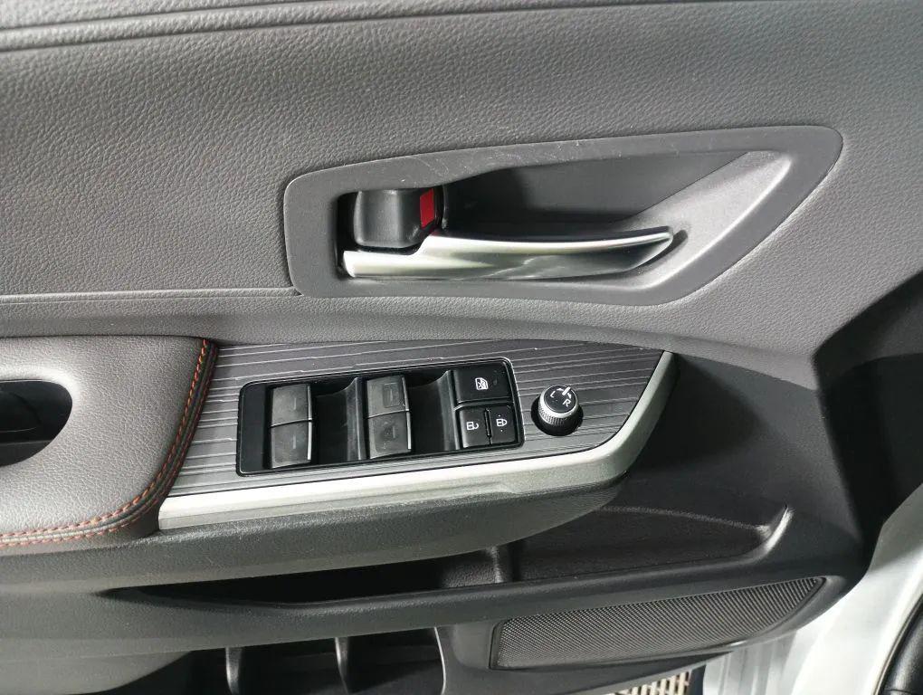 used 2022 Toyota Sienna car, priced at $41,977