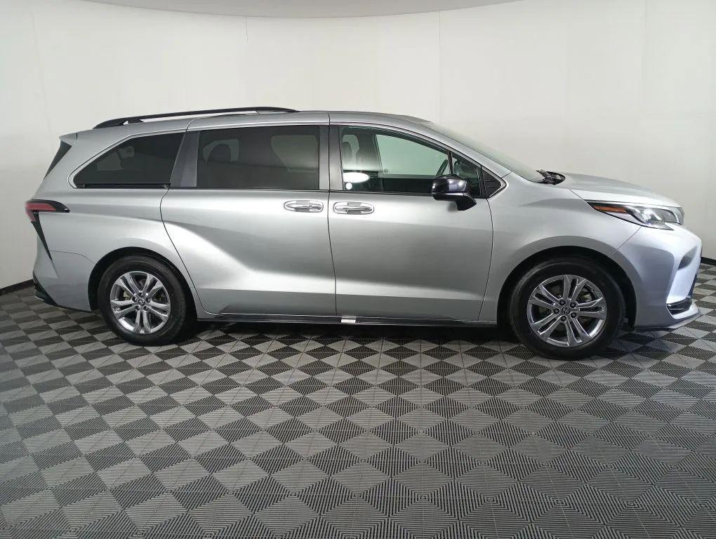 used 2022 Toyota Sienna car, priced at $41,977