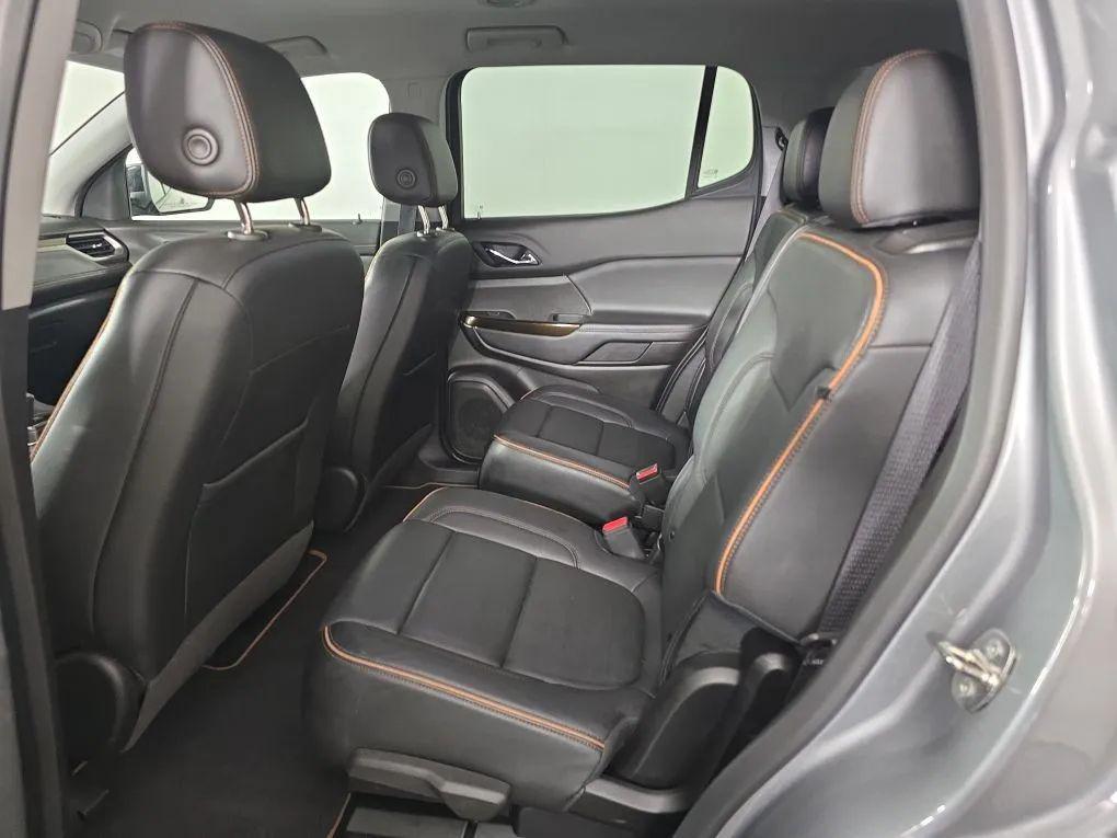 used 2023 GMC Acadia car, priced at $33,977