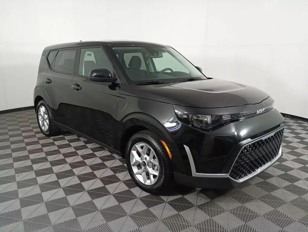 used 2023 Kia Soul car, priced at $19,377